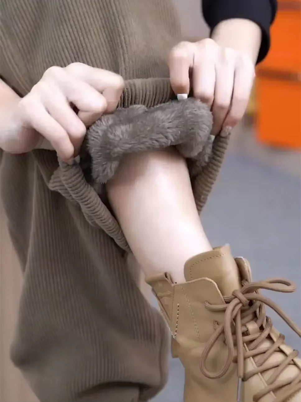 Winter Thickened and Padded Corduroy Pants Women 2023 New Women'S Loose Bunched Feet Harlan Pants Women